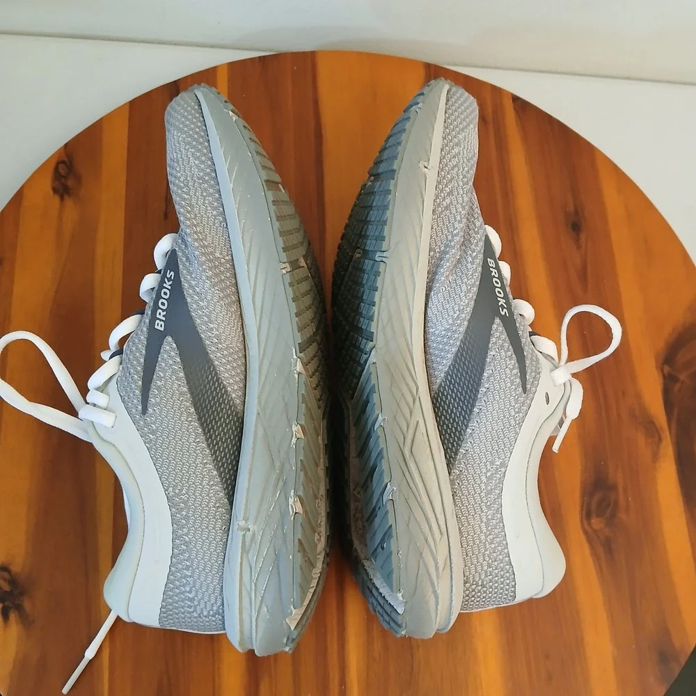 Brooks Revel 7 Womens‎  9 Medium B Running Shoes Sneakers Grey 1204241B036